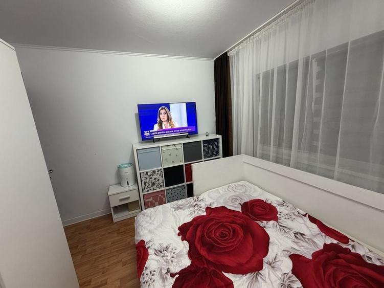 Apartament cu 2 camere decomandat în Exterior Vest