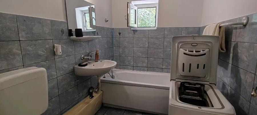 Apartament cu 3 camere, mobilat în 13 Septembrie