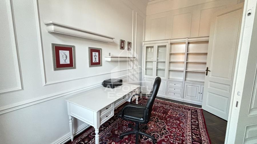 Apartament cu 3 camere semidecomandat, mobilat în Traian