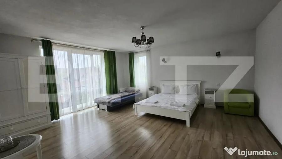 Casă cu 10 camere cu Teren 1100 Mp în Corunca