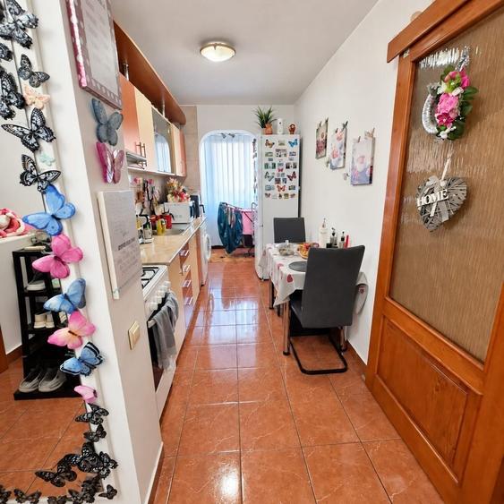Apartament cu 2 camere decomandat în Bartolomeu