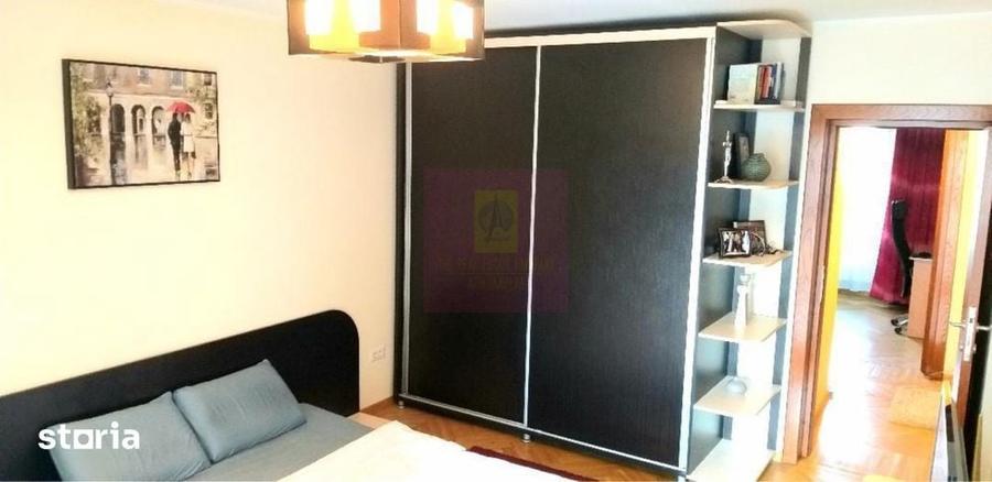 Apartament cu 3 camere decomandat în Muncii