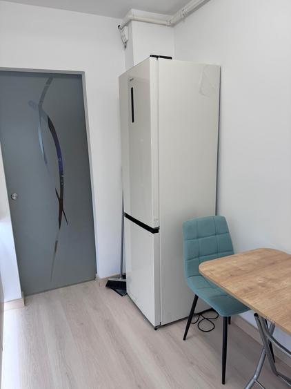 Apartament cu 2 camere semidecomandat în Tomis III