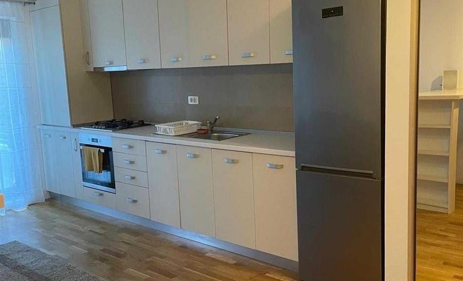 Apartament cu 2 camere semidecomandat în Domenii