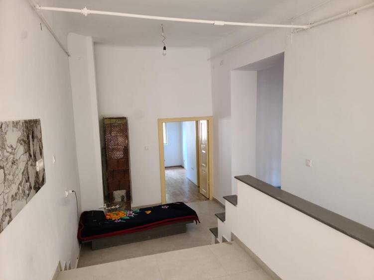 Apartament cu 3 camere decomandat în Unirii