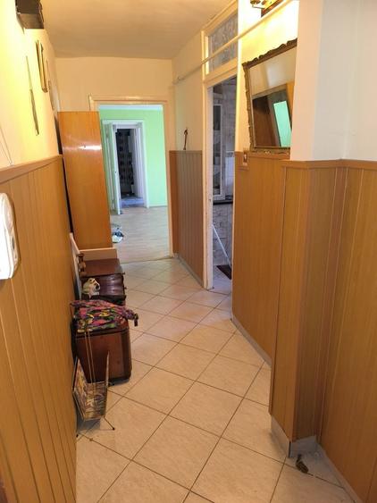 Apartament cu 2 camere nedecomandat în Central