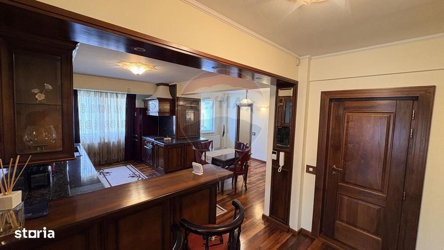 Apartament cu 3 camere în Central