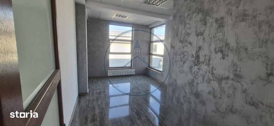 Spațiu comercial, de 180 mp, în Centura