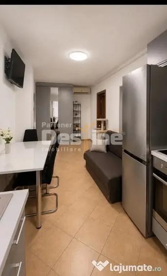 Apartament cu 3 camere decomandat în Soarelui
