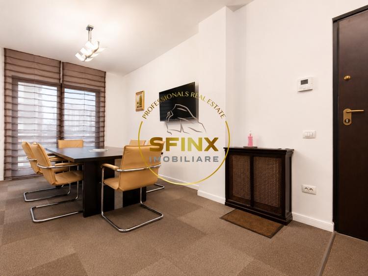 Apartament cu 4 camere semidecomandat, mobilat în Vitan Mall