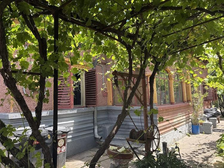 Casă cu 3 camere cu Teren 394 Mp în Pantelimon