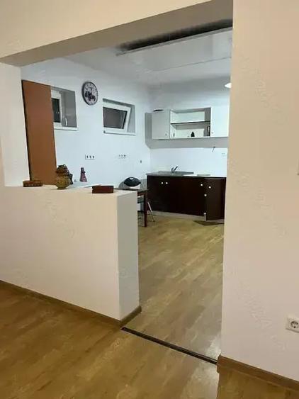 Casă cu 4 camere cu Teren 650 Mp în Sânmihaiu Român