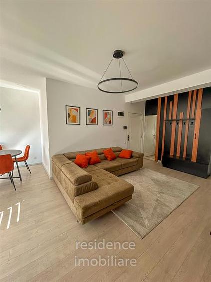 Apartament cu 2 camere semidecomandat, mobilat în Mărăști