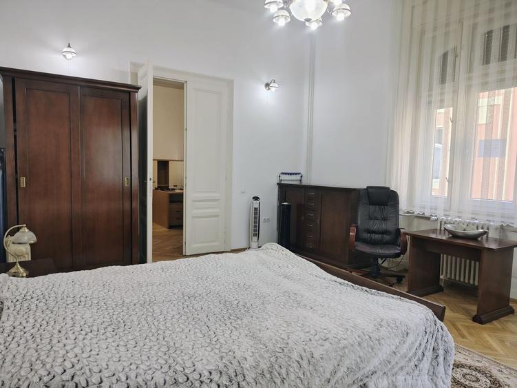 Apartament cu 2 camere semidecomandat, mobilat în Ultracentral