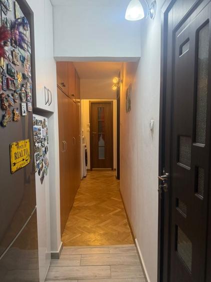 Apartament cu 2 camere decomandat în Rogerius