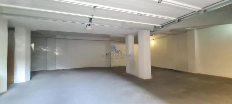 Spațiu comercial, de 181 mp, în Central