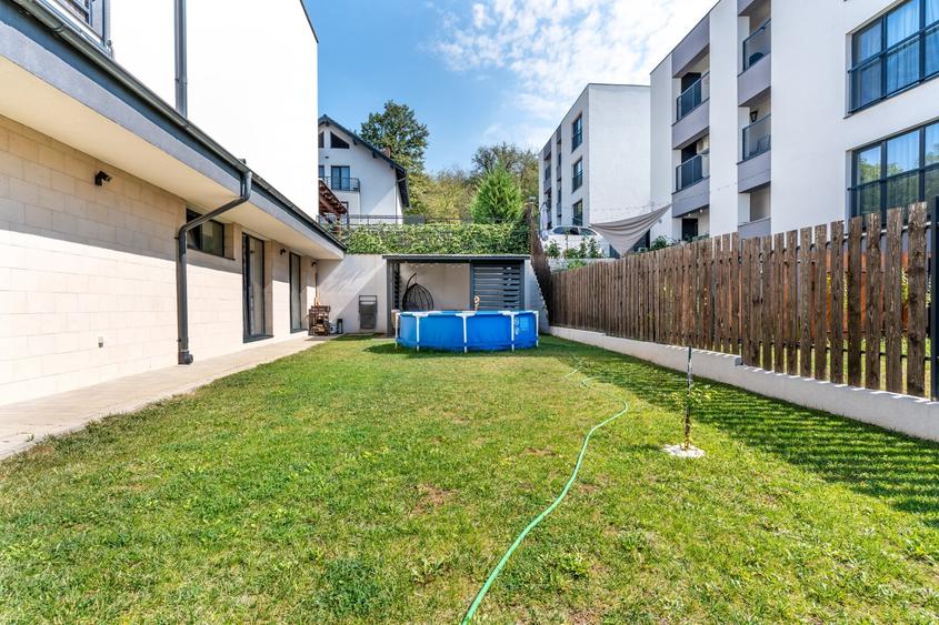 Duplex cu 4 camere cu Canalizare în Iris