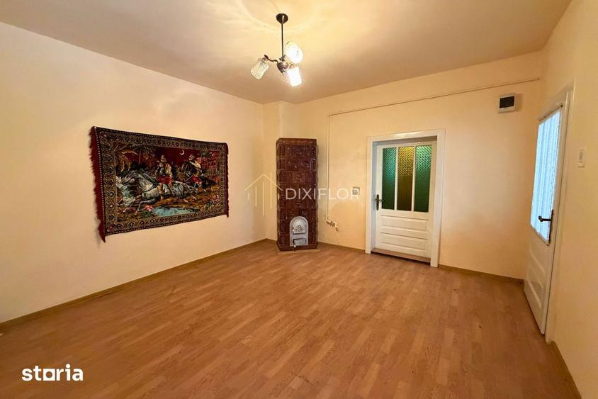 Casă cu 3 camere cu Teren 784 Mp în Criș