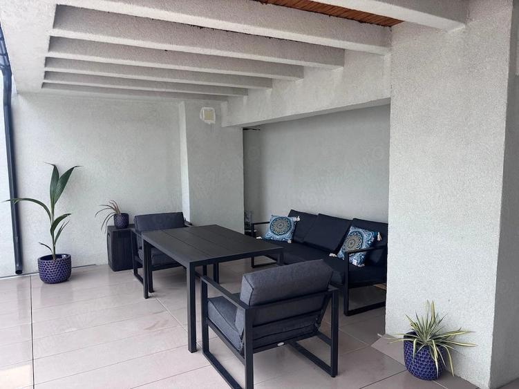 Apartament cu 2 camere decomandat în Apărătorii Patriei