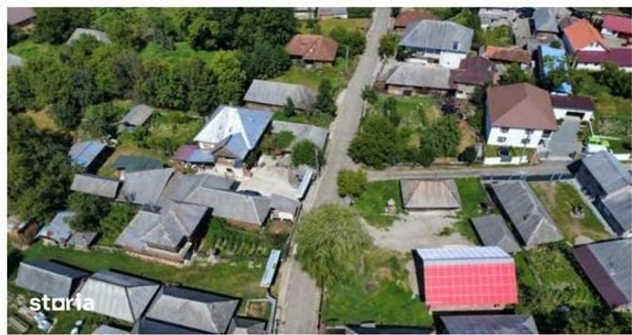 Casă cu 2 camere cu Teren 829 Mp în Călinești