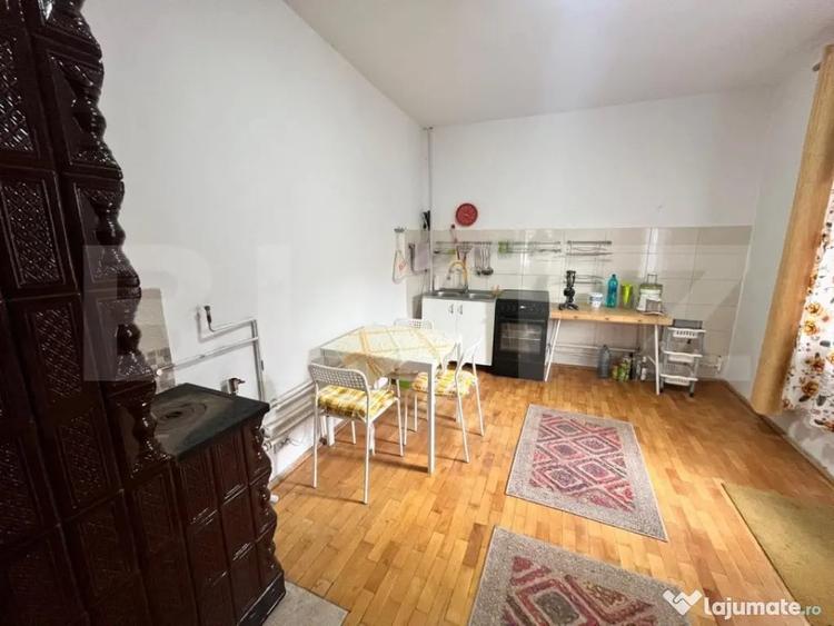 Casă cu 5 camere cu Teren 2000 Mp în Beclean