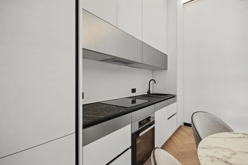 Penthouse cu 3 camere decomandat în Pipera