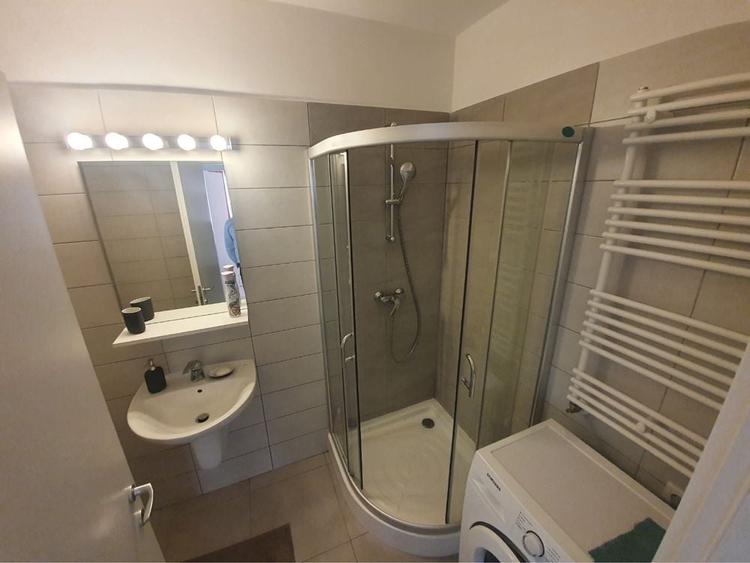 Apartament cu 3 camere în Străulești