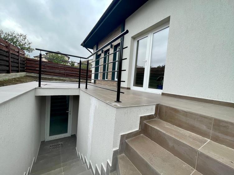 Casă cu 4 camere cu Teren 400 Mp în Miroslava