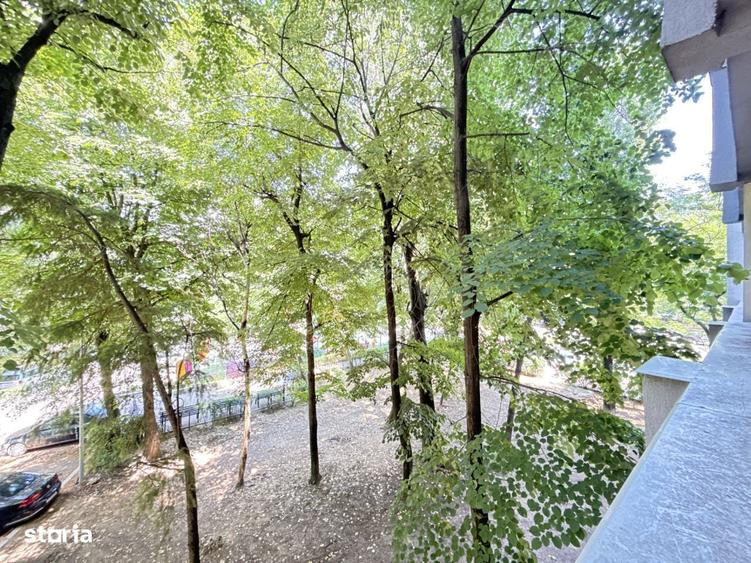 Apartament cu 3 camere decomandat în Jilava