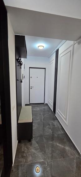 Apartament cu 2 camere decomandat în Titan