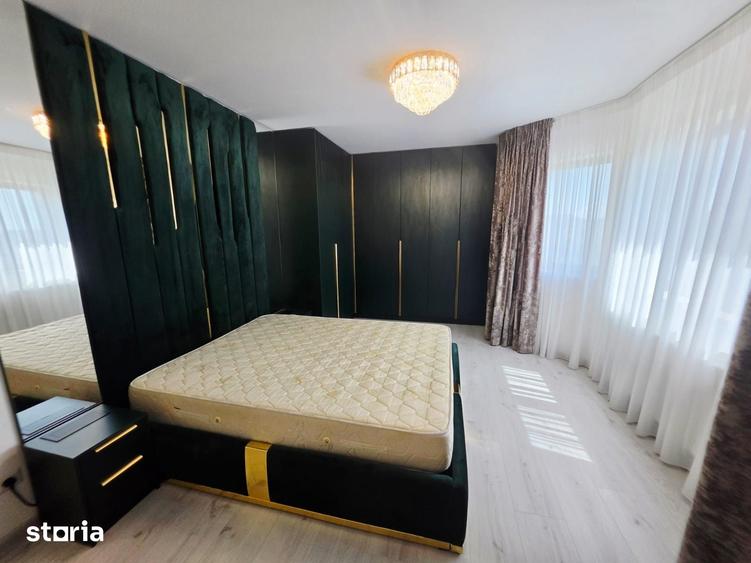 Casă cu 5 camere cu Teren 550 Mp în Păulești