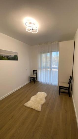 Apartament cu 3 camere decomandat, mobilat în P-ta Presei Libere