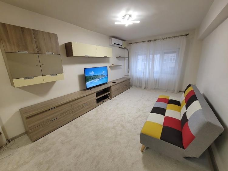 Apartament cu 4 camere decomandat în Rogerius