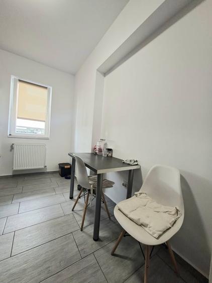 Apartament cu 2 camere decomandat în Berceni