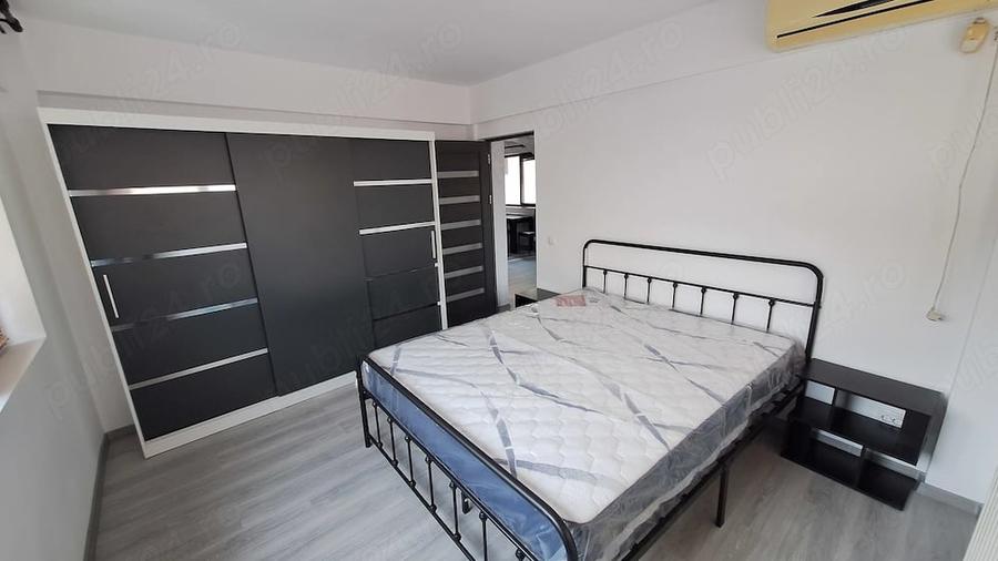 Apartament cu 3 camere semidecomandat în Obor