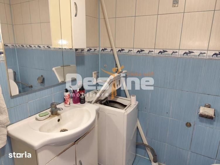 Casă cu 6 camere cu Teren 2756 Mp în Central