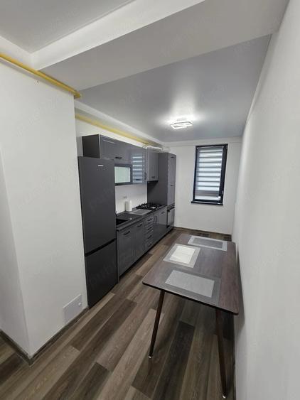Apartament cu 2 camere decomandat în Micro 17