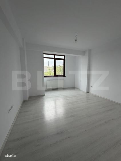 Apartament cu 3 camere decomandat în Burdujeni