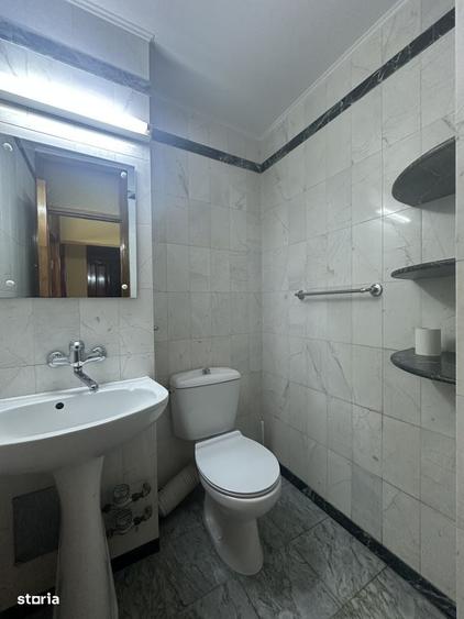 Apartament cu 3 camere decomandat în Paltiniș