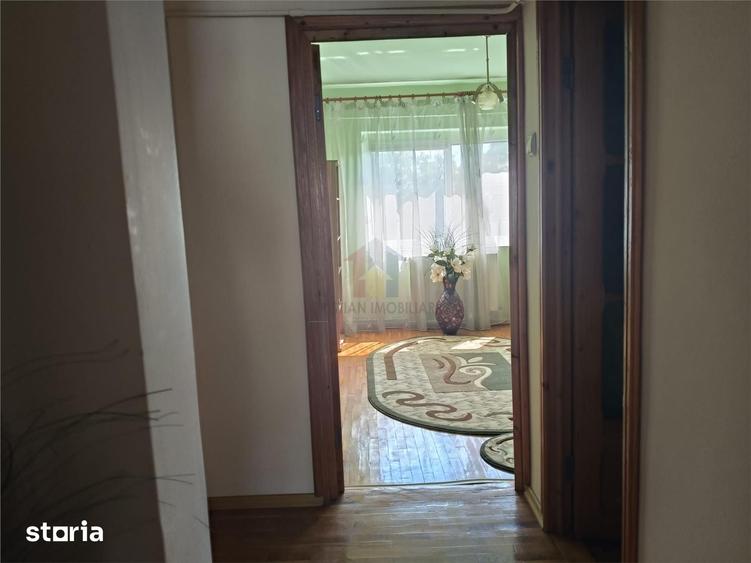 Apartament cu 3 camere în Buzaului