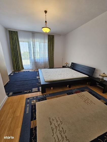 Casă cu 4 camere decomandat în Ghiroda