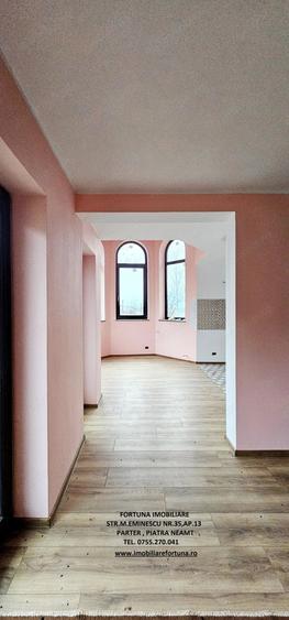Casă cu Teren 2000 Mp în Est