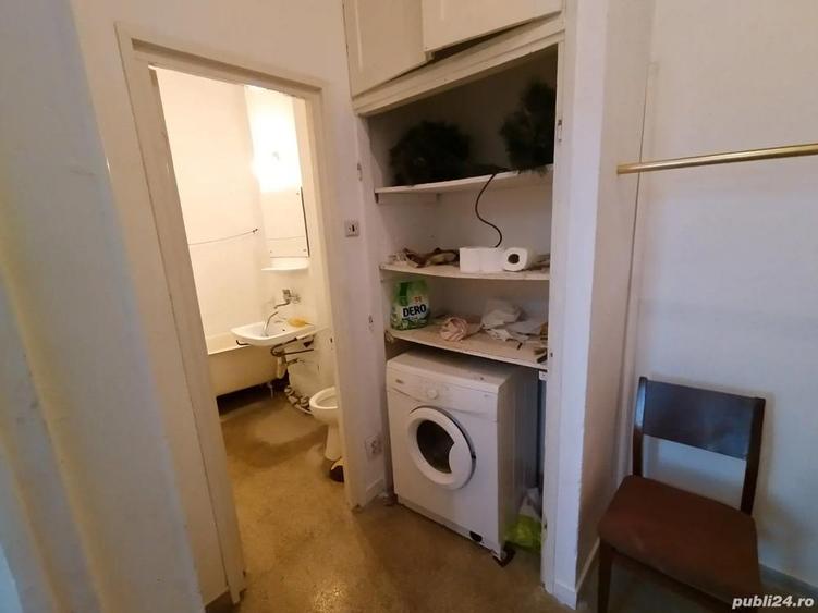 Garsonieră decomandată în Cina
