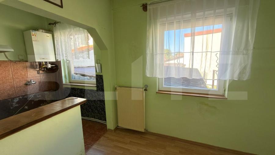 Casă individuală cu 4 camere cu Canalizare în Aurel Vlaicu