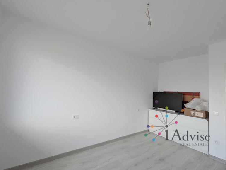 Apartament cu 2 camere semidecomandat în Tractorul
