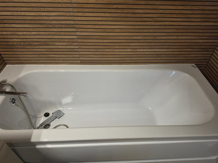 Apartament cu 3 camere semidecomandat, mobilat în Crângași