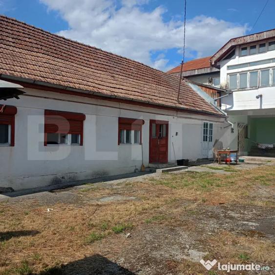 Casă cu 7 camere cu Teren 428 Mp în Unirii