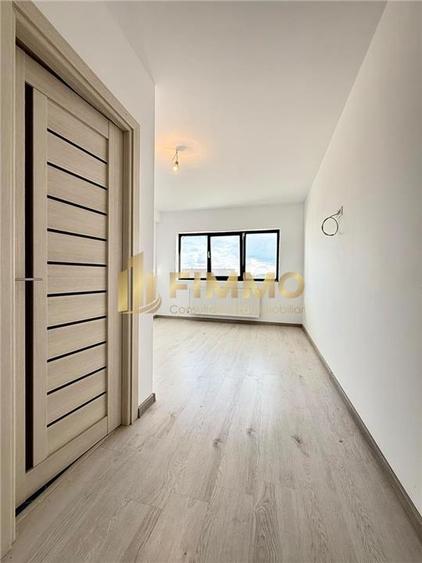 Apartament cu 3 camere decomandat în Ipotești