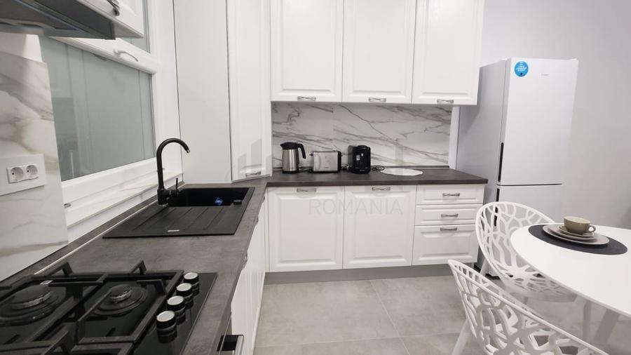 Apartament cu 2 camere semidecomandat, mobilat în Pipera