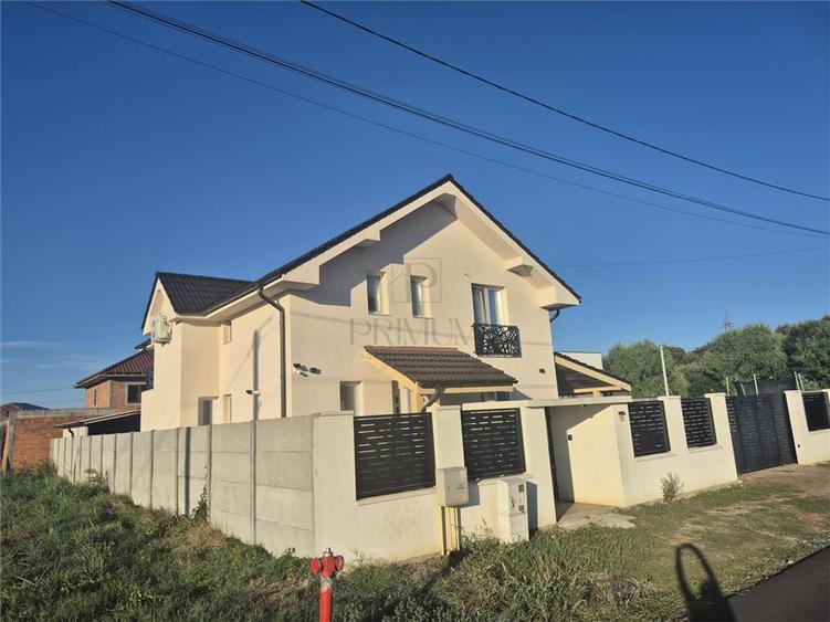 Casă individuală cu 5 camere cu Teren 501 Mp în Ghiroda